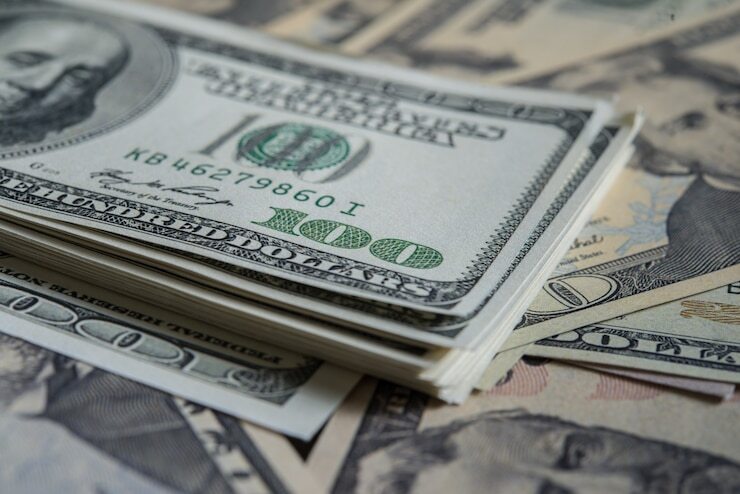 Pros and Cons of a $30 Million Dollar Life Insurance Policy