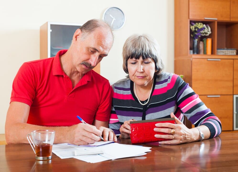 Comparing Different Types of Life Insurance Policies for Spouses